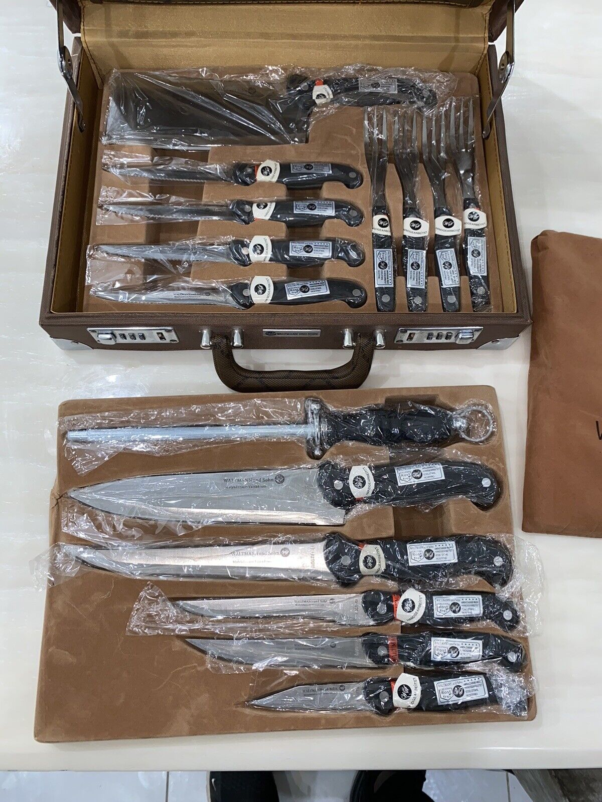 WALTMAN und Sohn 16 piece Knife Set